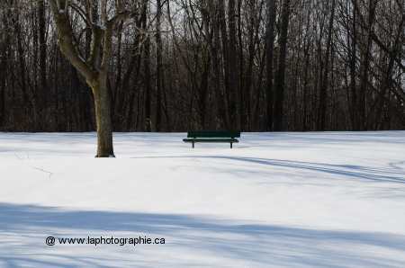 Même photo d'hiver surexposée d'un IL qui devient plus claire